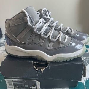 Used like new Jordan 11s size 1